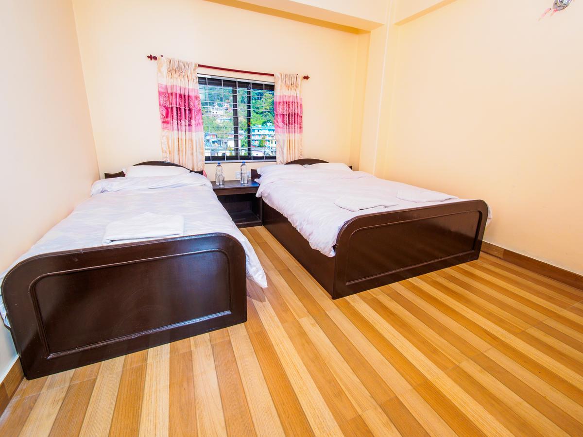 Hotel Sunflower Pokhara Zewnętrze zdjęcie