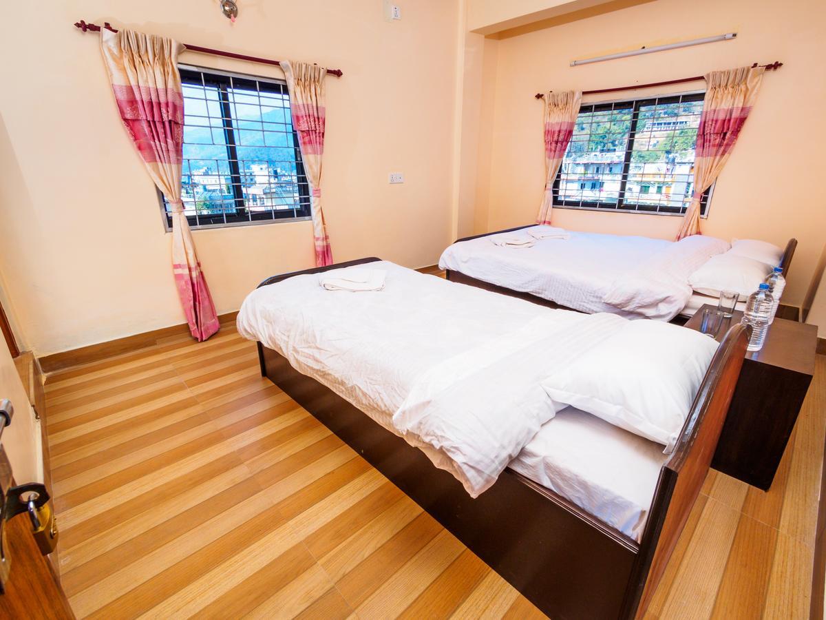 Hotel Sunflower Pokhara Zewnętrze zdjęcie