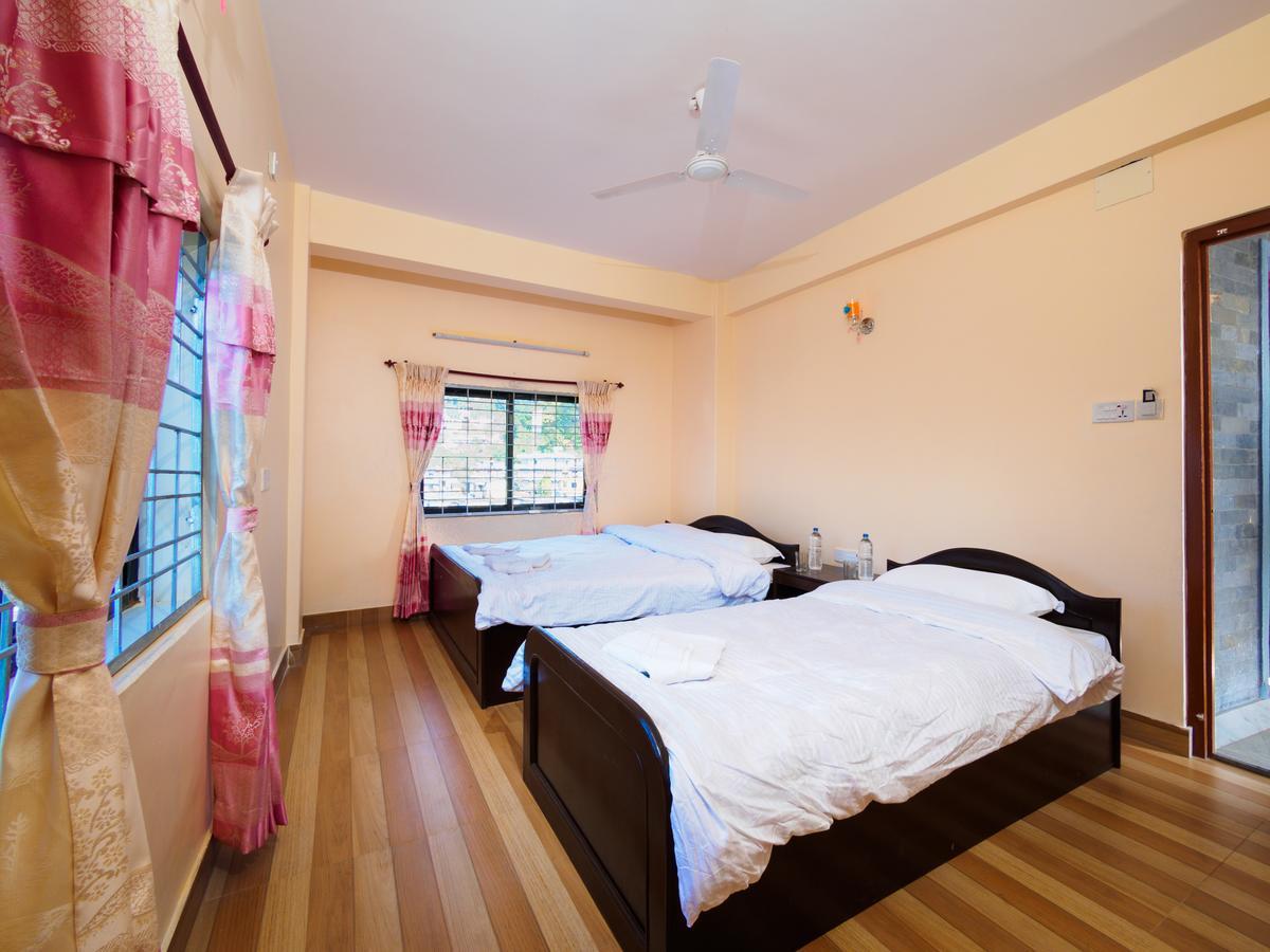 Hotel Sunflower Pokhara Zewnętrze zdjęcie