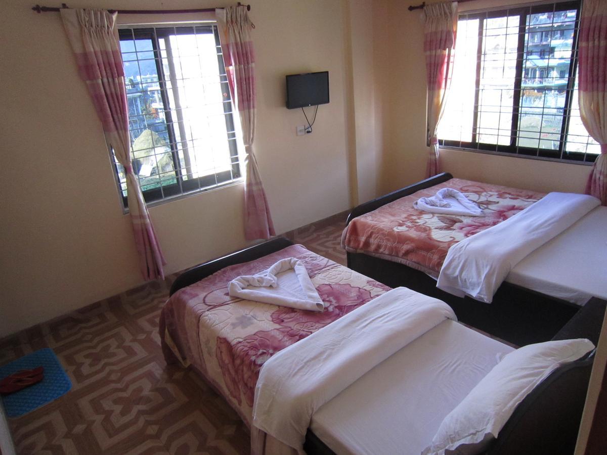 Hotel Sunflower Pokhara Zewnętrze zdjęcie