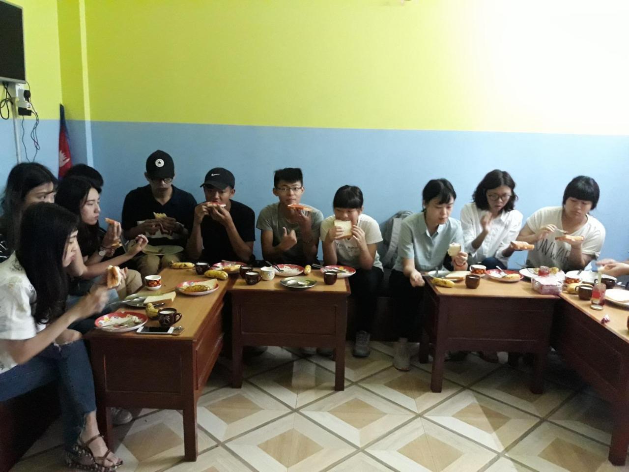 Hotel Sunflower Pokhara Zewnętrze zdjęcie