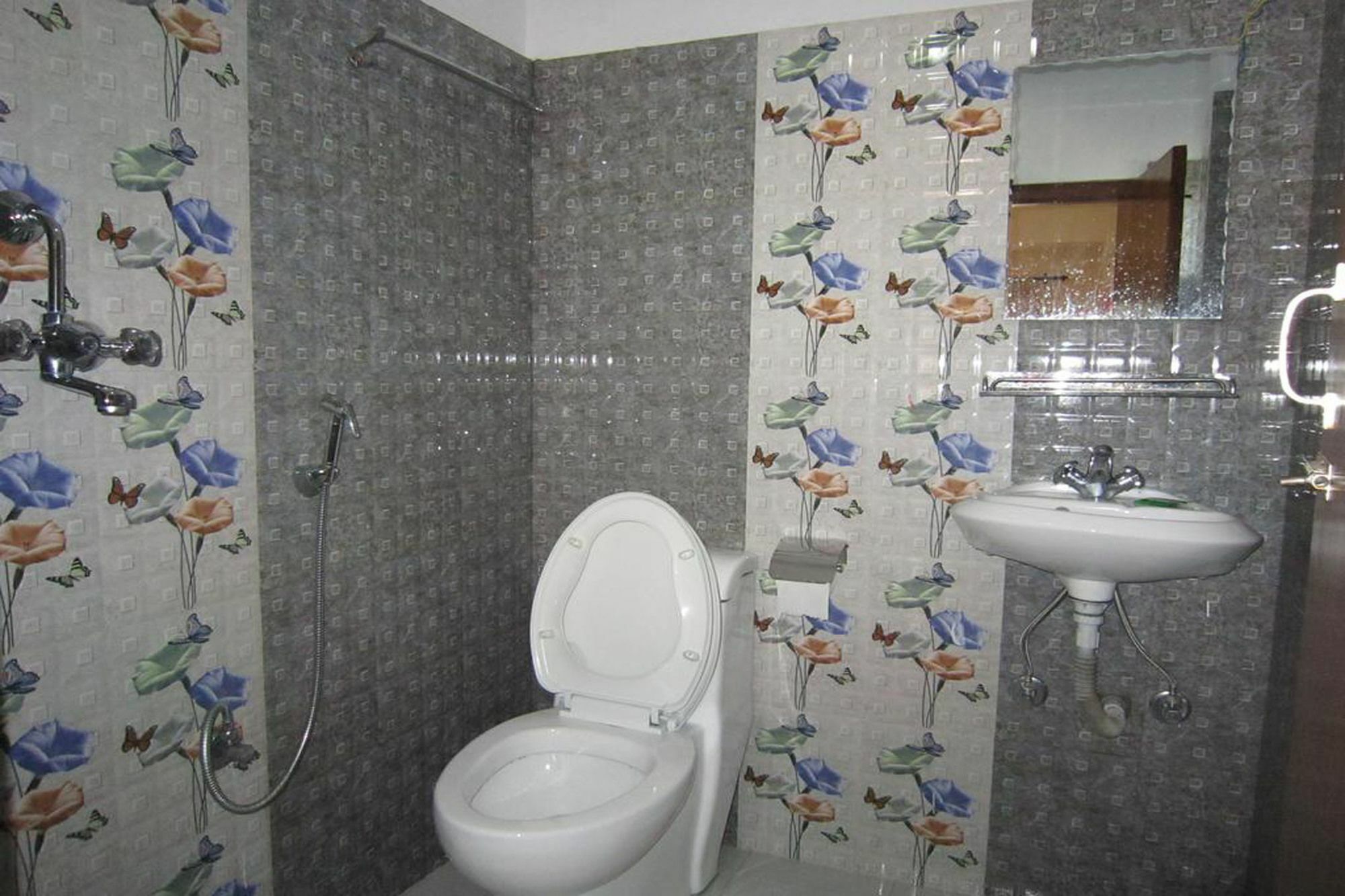 Hotel Sunflower Pokhara Zewnętrze zdjęcie